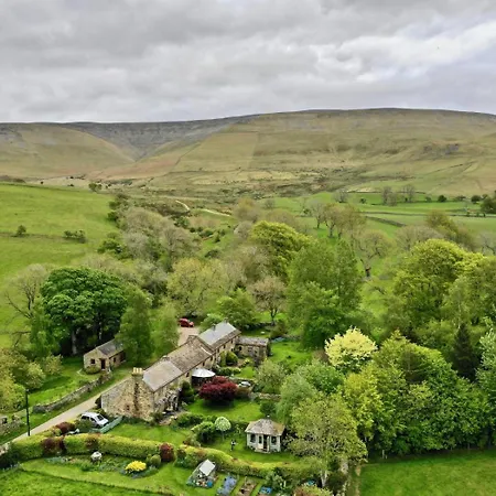 2 Bed In Penrith Oc-79466 Holiday home *
