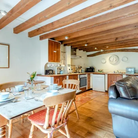 2 Bed In Penrith Oc-79466 Feriehus