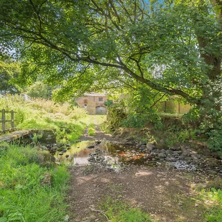 2 Bed In Penrith Oc-79466 Feriehus